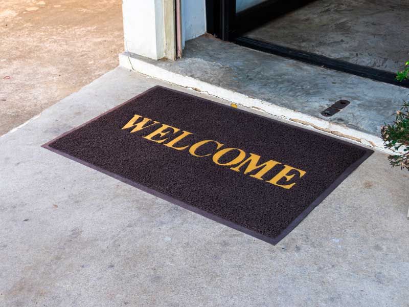 Otirači mogu biti izradjeni po Vašim željama. Zajedno možemo napraviti unikatan otirač. Zato, neka Vaši podovi budu od danas čistiji.